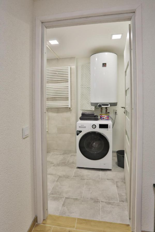 River Park Apartments Ukmerge Bagian luar foto